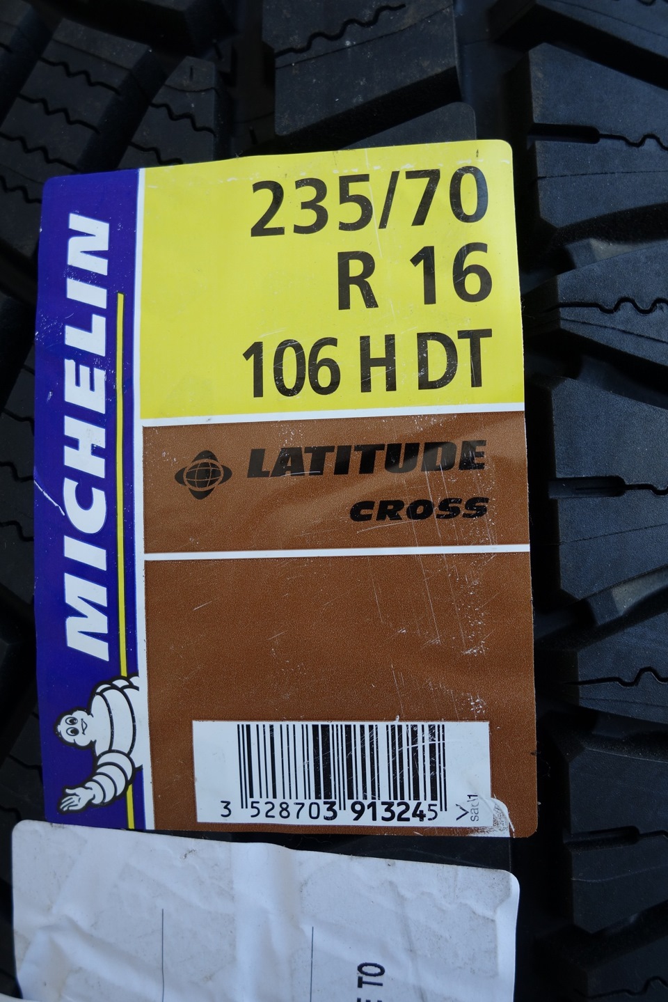Michelin Lattitude Cross 235/70 R16 1