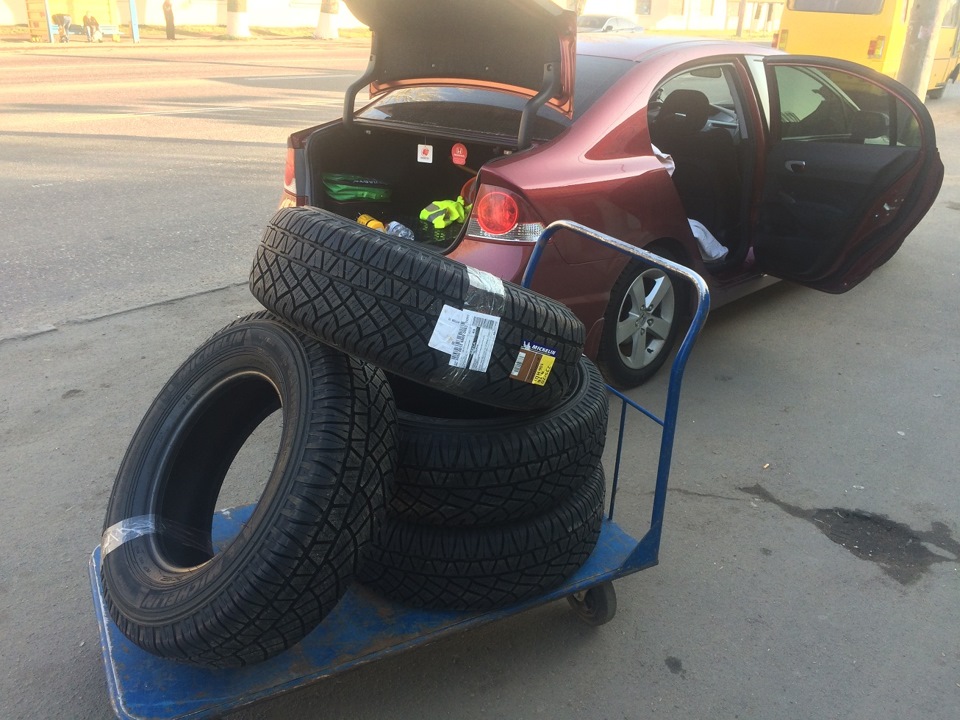 Michelin Lattitude Cross 235/70 R16 5