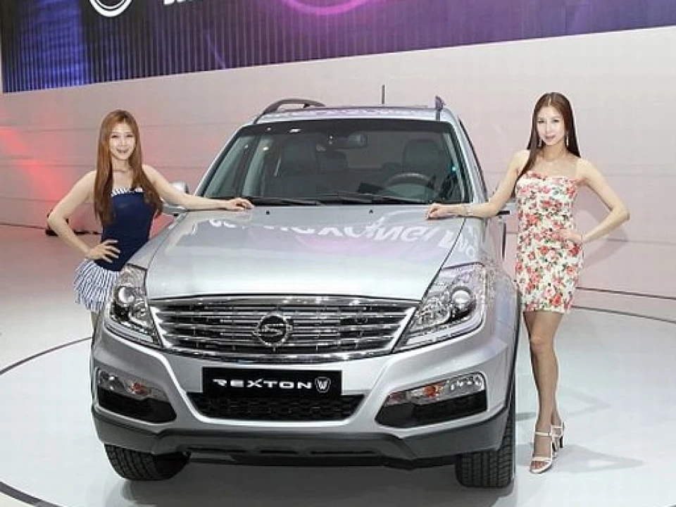 REXTON W