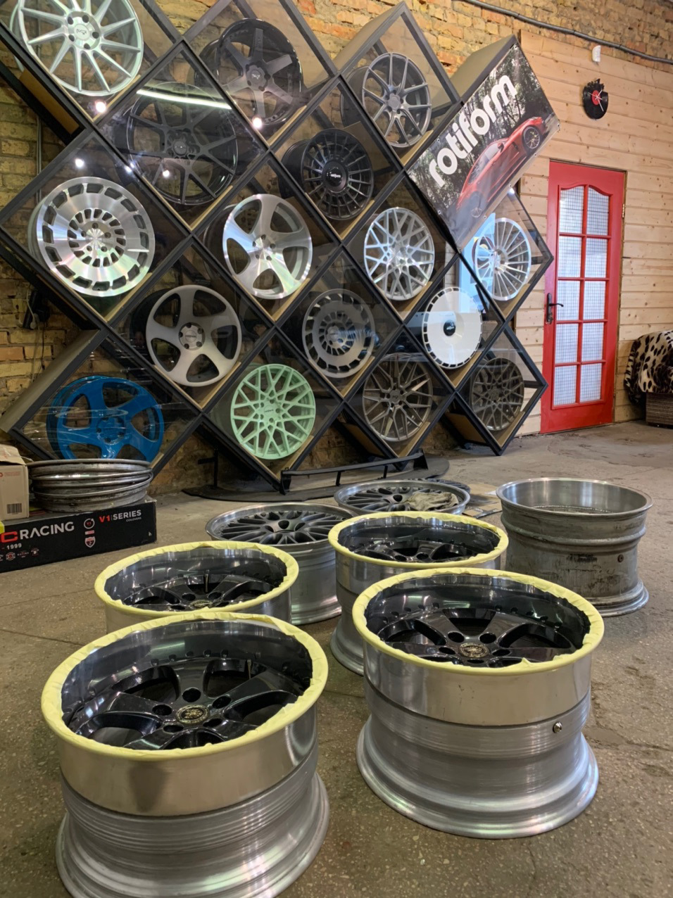 Нові Custom диски з ручним гравіюванням 1