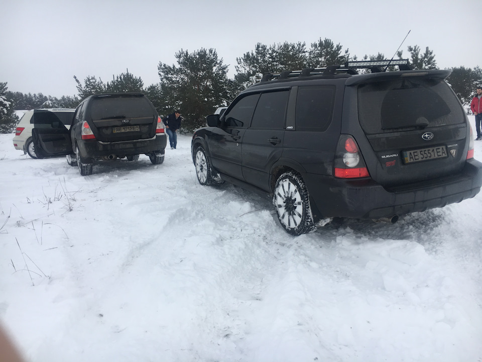 Помісили сніг із піском) 2