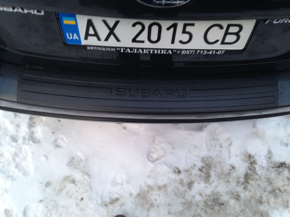 Накладка бампера Subaru 2