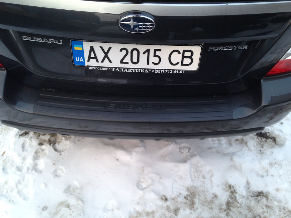 Накладка бампера Subaru 3