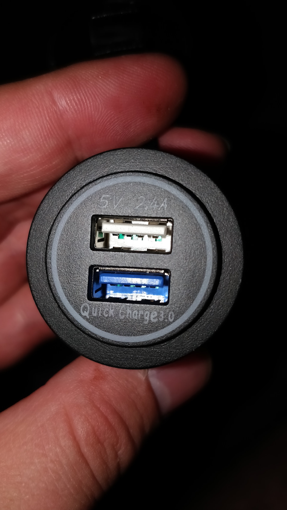 Встановив розетку usb 2