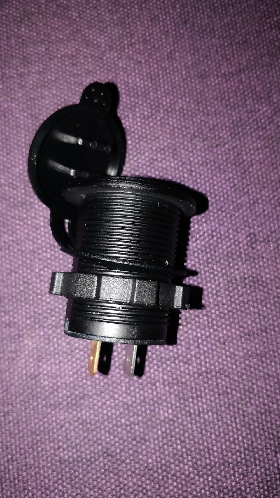 Встановив розетку usb 1