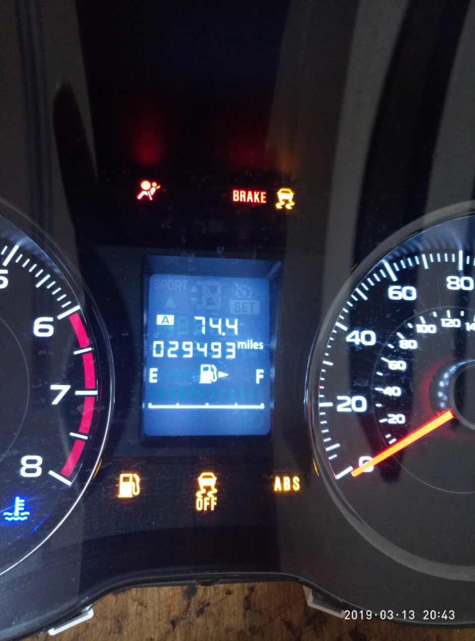 Штани перетворюються ... (mpg -> L/km)