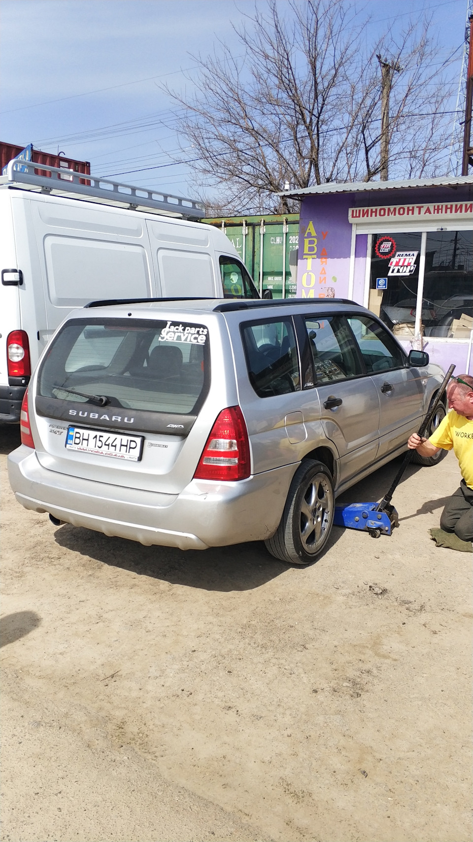 Сьогодні поставили кільця проставок, бо колеса не сильно норм були на маточині) 3