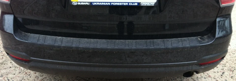накладка на задній бампер