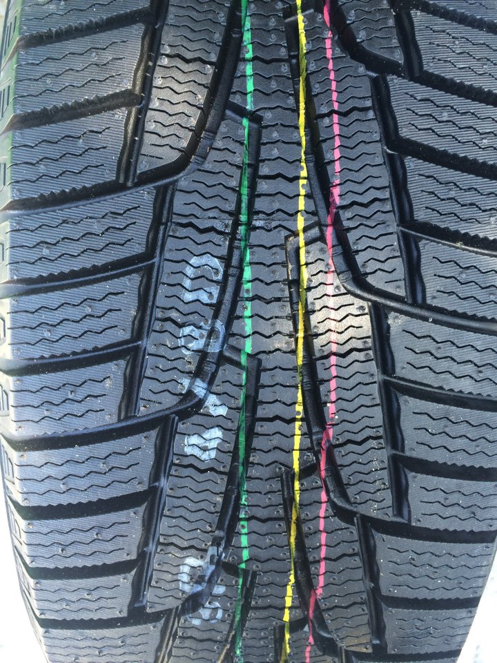 Зимова гума KUMHO I'ZEN KW31 3