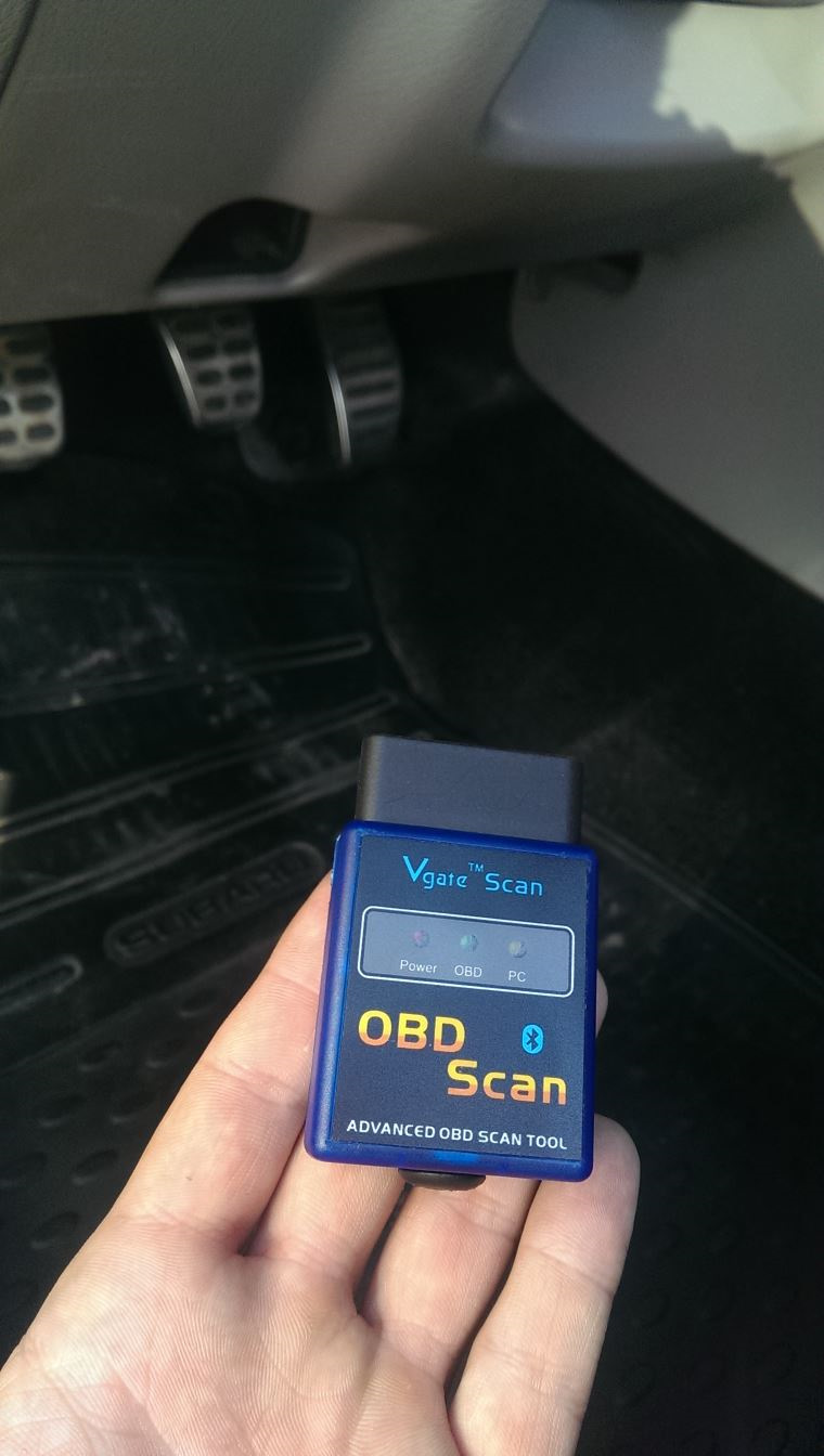 Діагностичний сканер-адаптер OBD2 ELM327 3