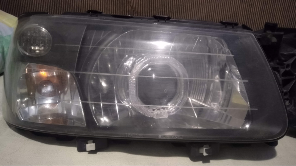 Поліровка фар і птф Subaru Forester 3