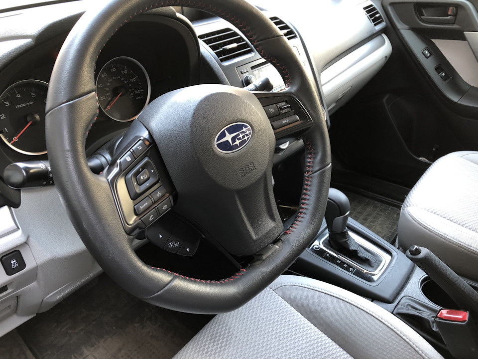 Руль від WRX 5