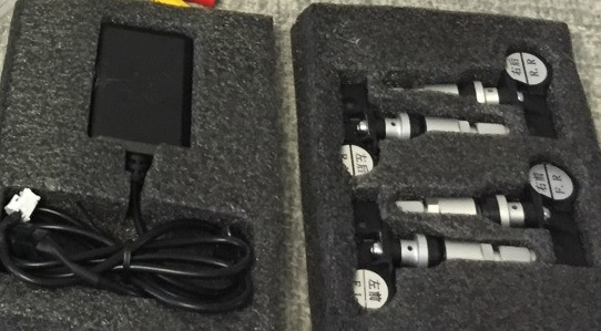 Система контролю тиску в шинах FlyAudio TPMS 1