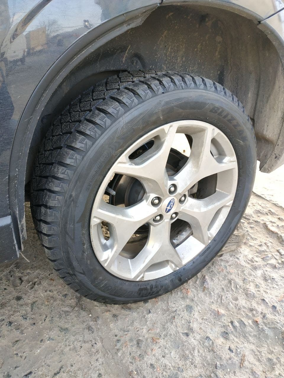 Зимові капці BRIDGESTONE BLIZZAK DM-V2 225/55/R18 5