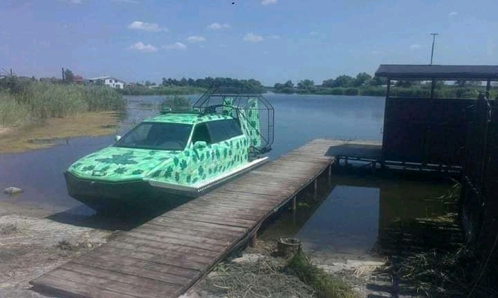 Subaru кермує не тільки на снігу, а й на воді ☝😀😀 4