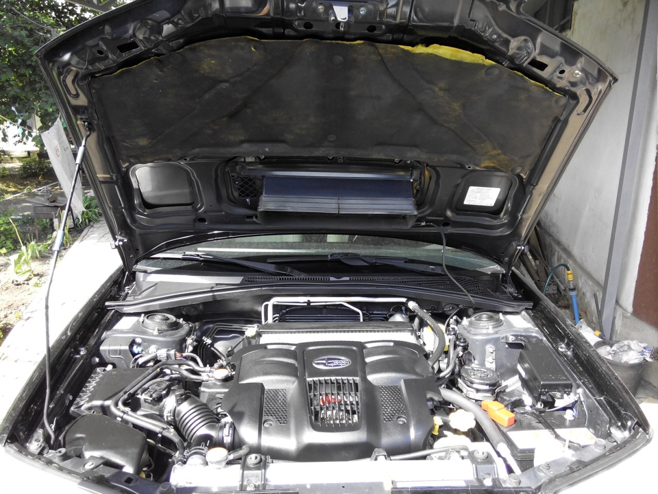Упори капота Forester SG 5