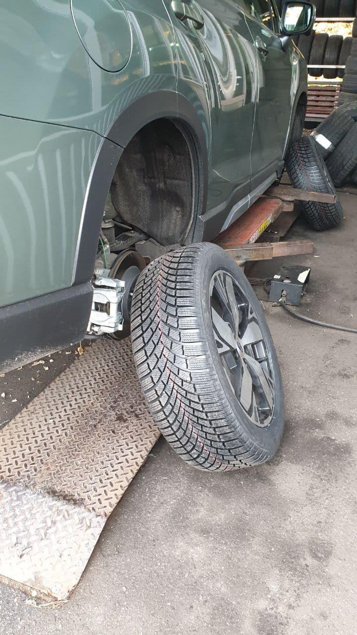 Покупка та зміна шин 2