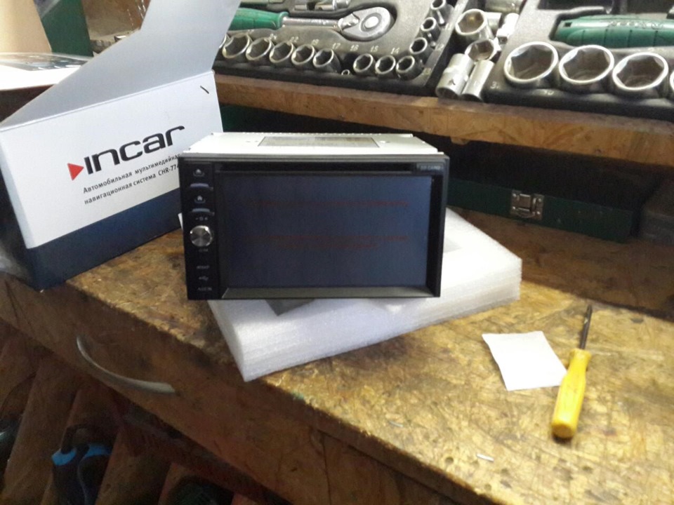 Встановлення магнітоли INCAR CHR-7740 1