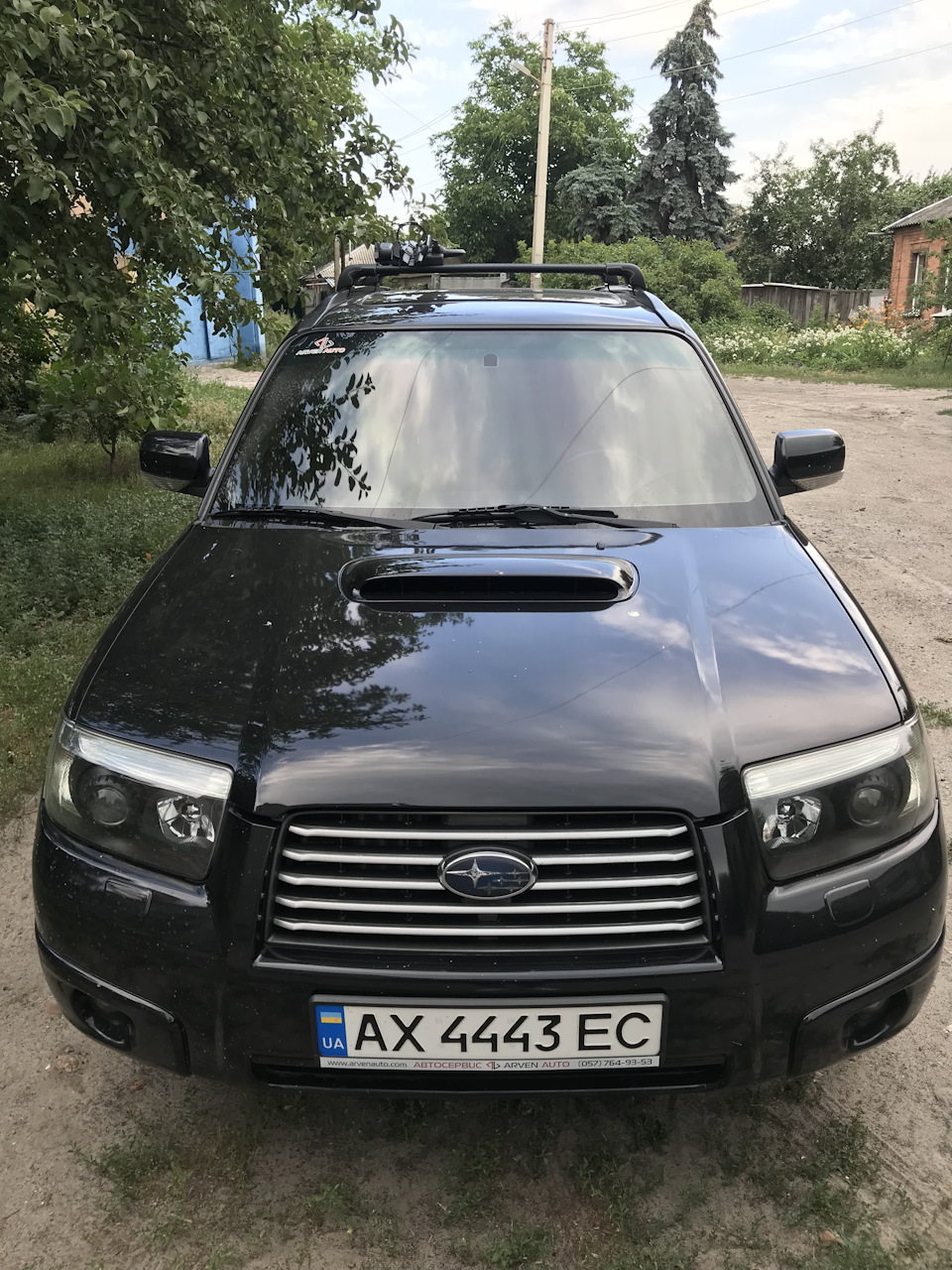 Поперечки Thule Wingbar Edge та кріплення велосипеда ProRide 598. 2