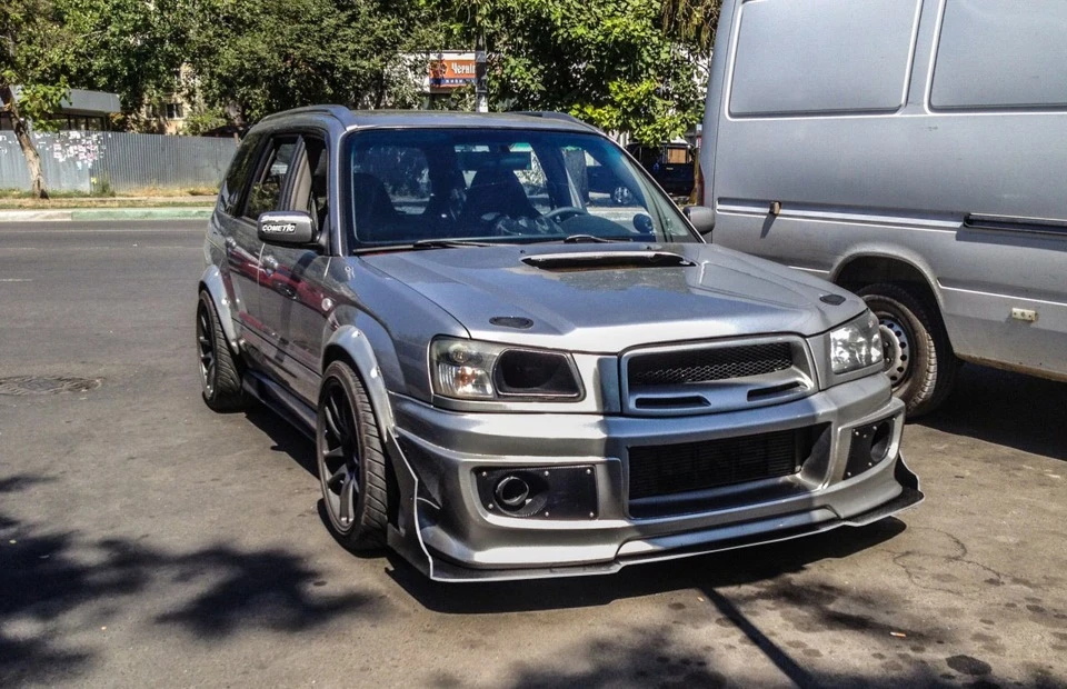 фото …