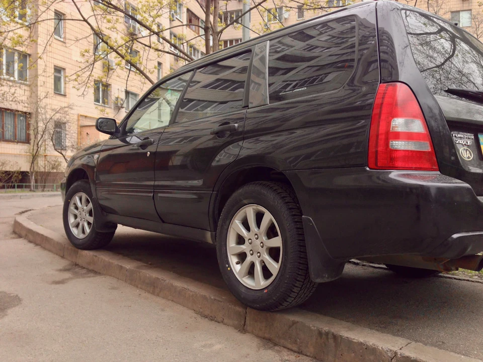 Yokohama Geolandar A/T G015 215/65 R16 98H