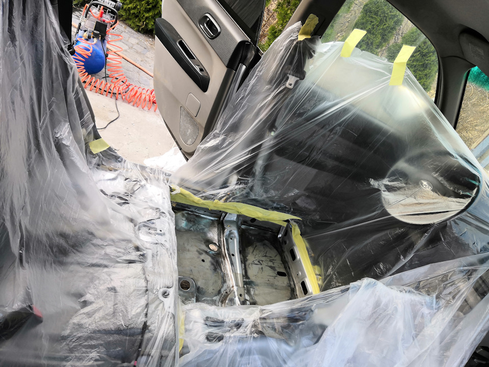 Вібро та шумоізоляція підлоги (частина 1) видалення іржі та фарбування підлоги 5
