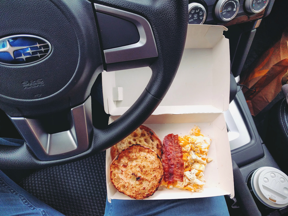 Сніданок за кермо 1