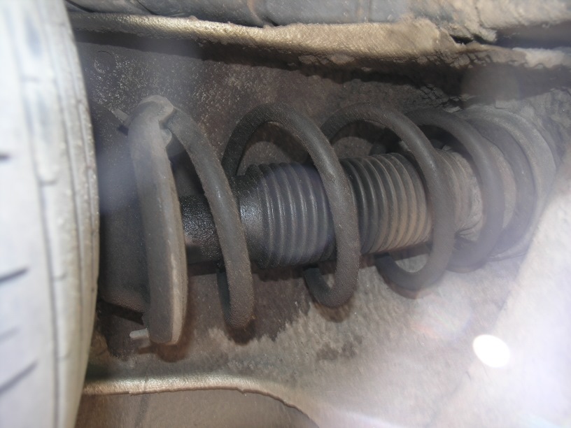 Заміна амортизатора заднього 2
