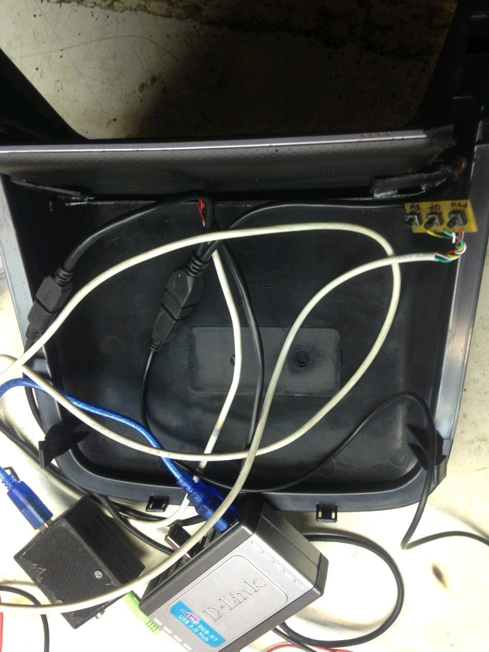 Car PC - планшет, як бортовий комп'ютер 3