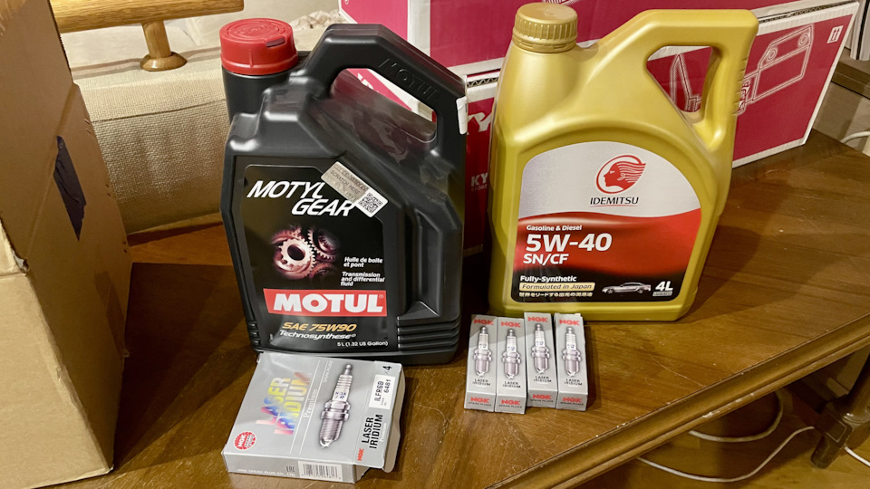 Motul 75w90, Idemitsu 5w40, NGK ILFR6B 1