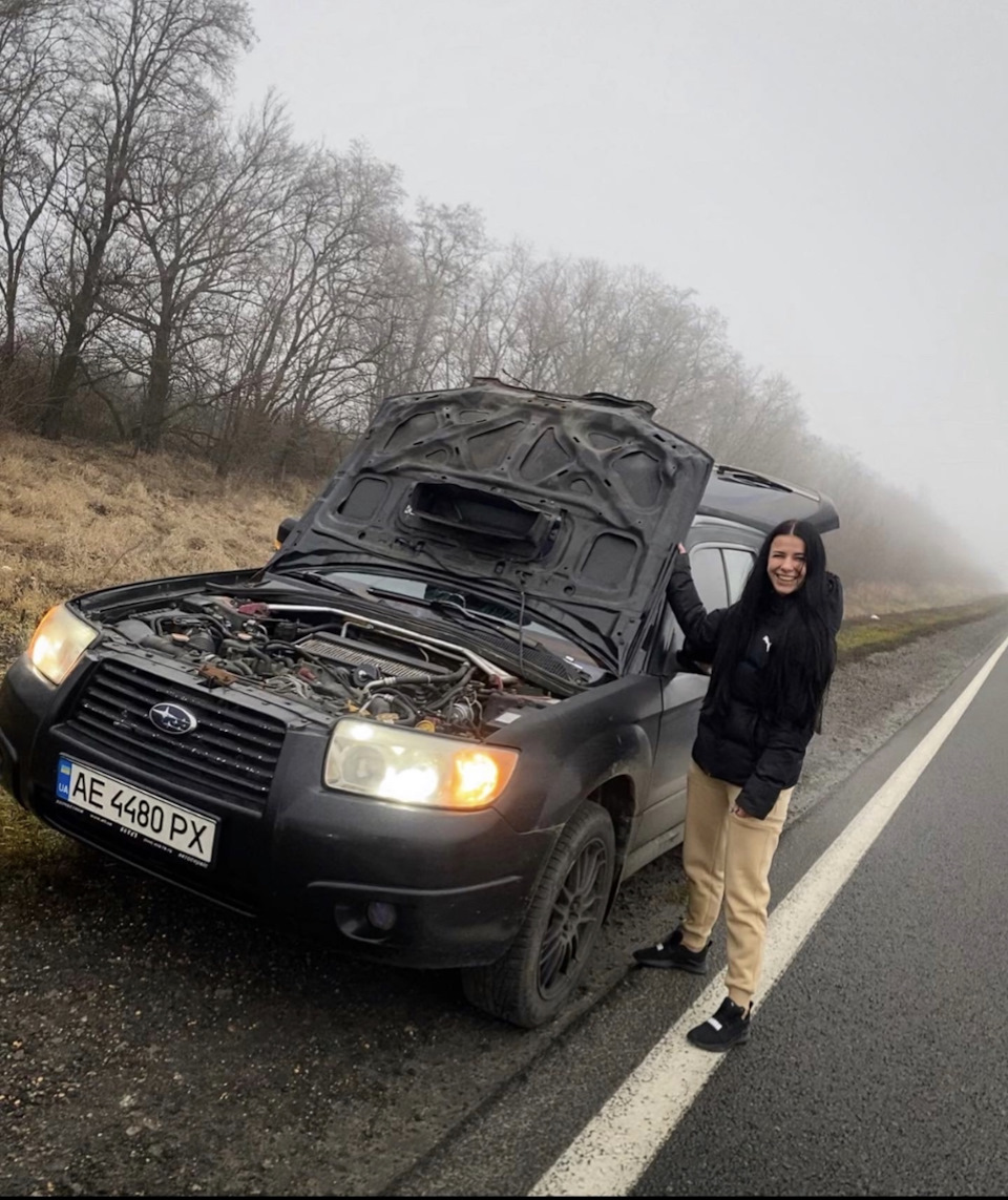 Відкрився капот🤦🏻‍♀️😅 1