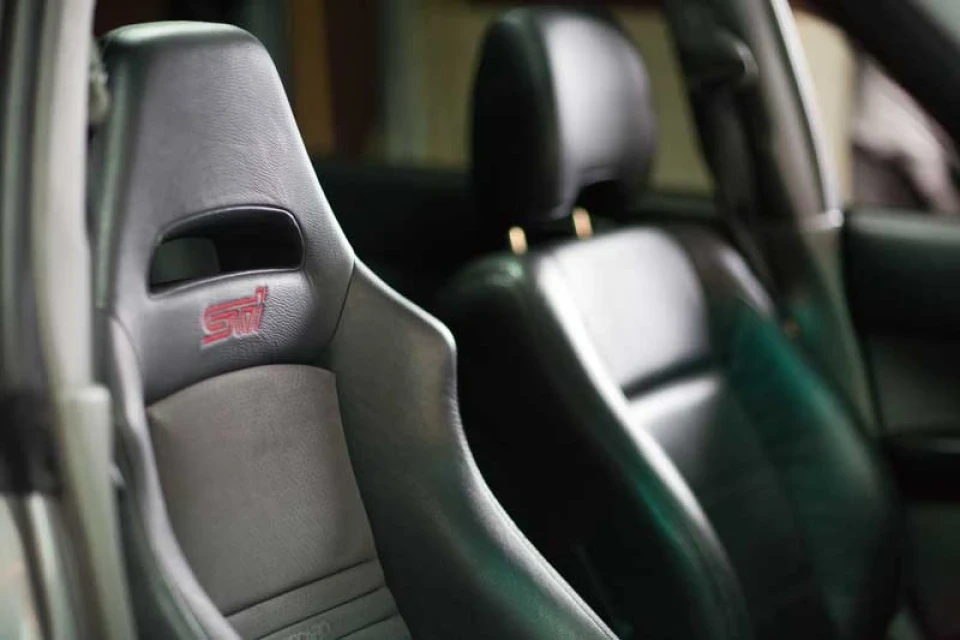 STI Recaro