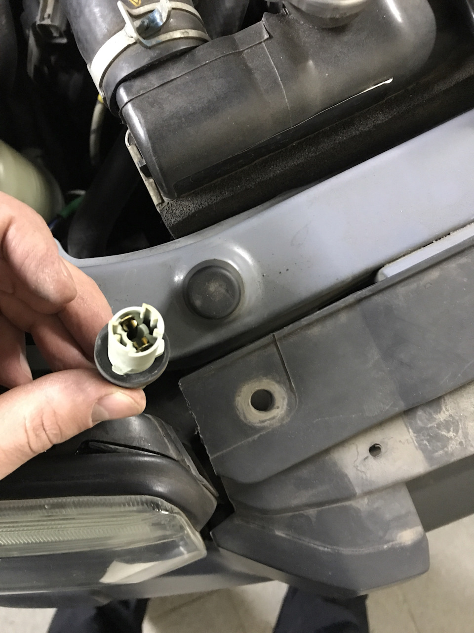 Міф про заміну лампочок габаритних вогнів 2