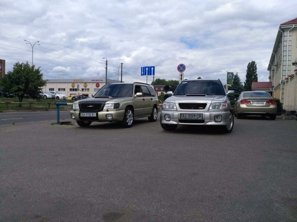 Поїздка в автомобільний сервіс!