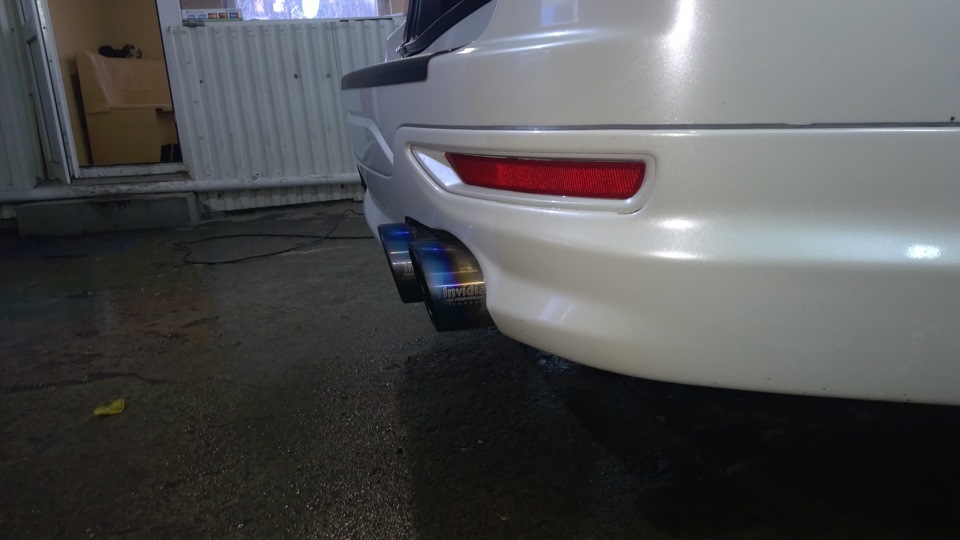 Даунпайп Invidia і прямоток Q 300 від WRX STI (4х стволка) 2