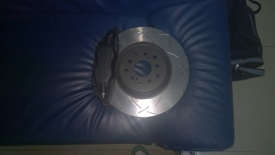 Тормоза Brembo 4pot +2pot STI, Шланги Stoptech, Упор ГТЦ GrimmSpeed, Колодки HAWK+. 2