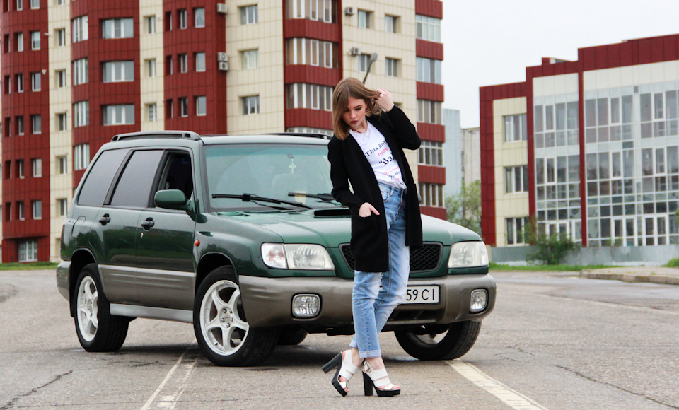 Girls and cars Lugansk Anna 4