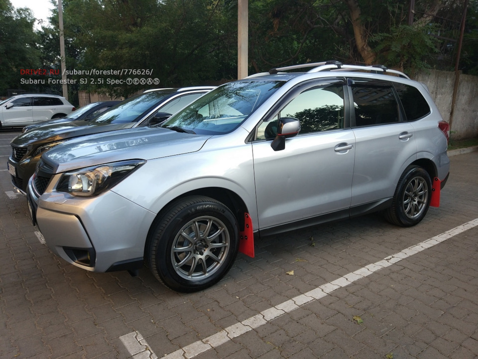 Знову встановив бризковики. цього разу OEM Subaru 2