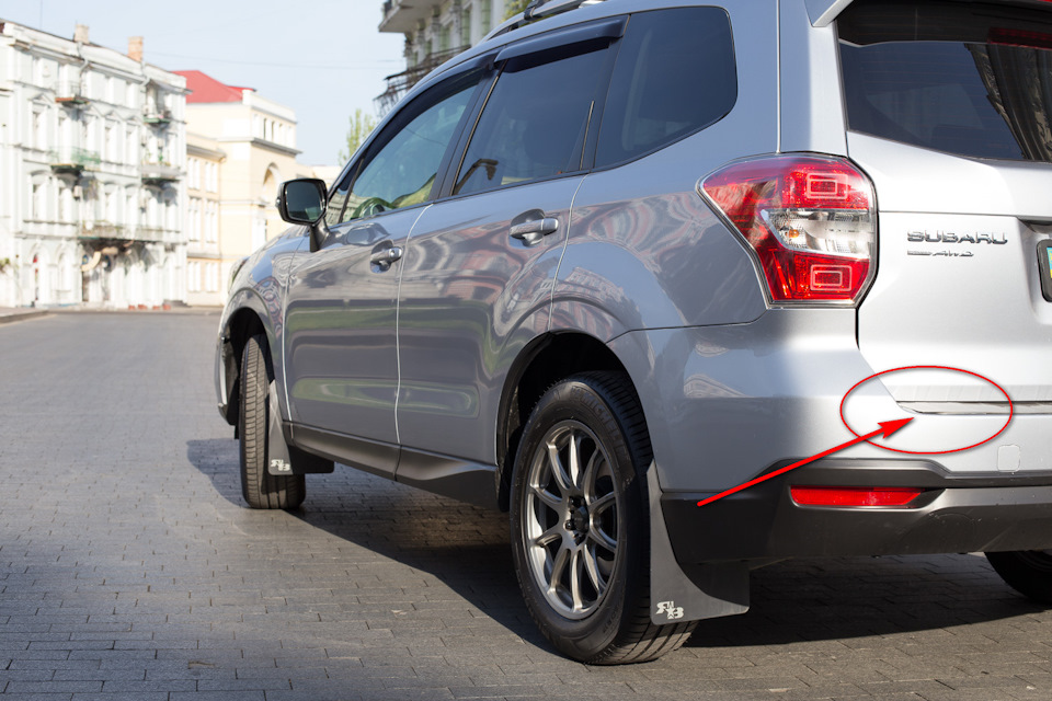 Subaru накладка на задній бампер (E771SSG300) 2