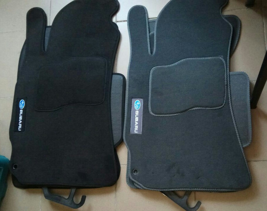 TurboXS KnockLite, кришка розширювального бачка та килимки в салон 5
