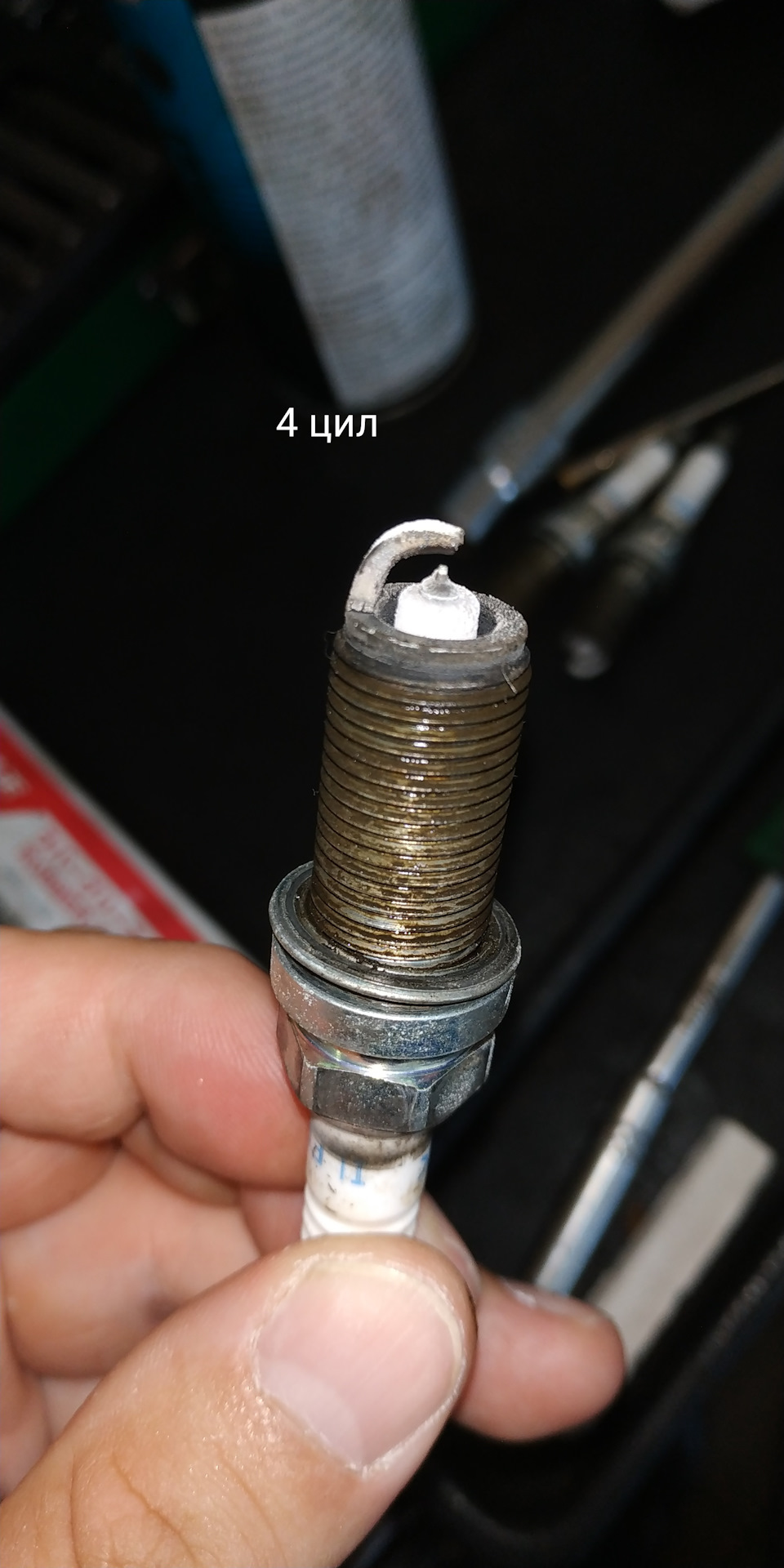 Зміна свічок на NGK LFR7AIX Iridium Spark Plugs WRX/STi 2
