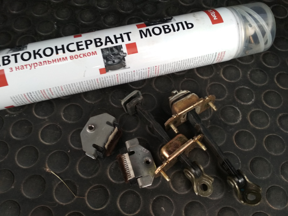 Нарешті змінив обмежувач дверей 1