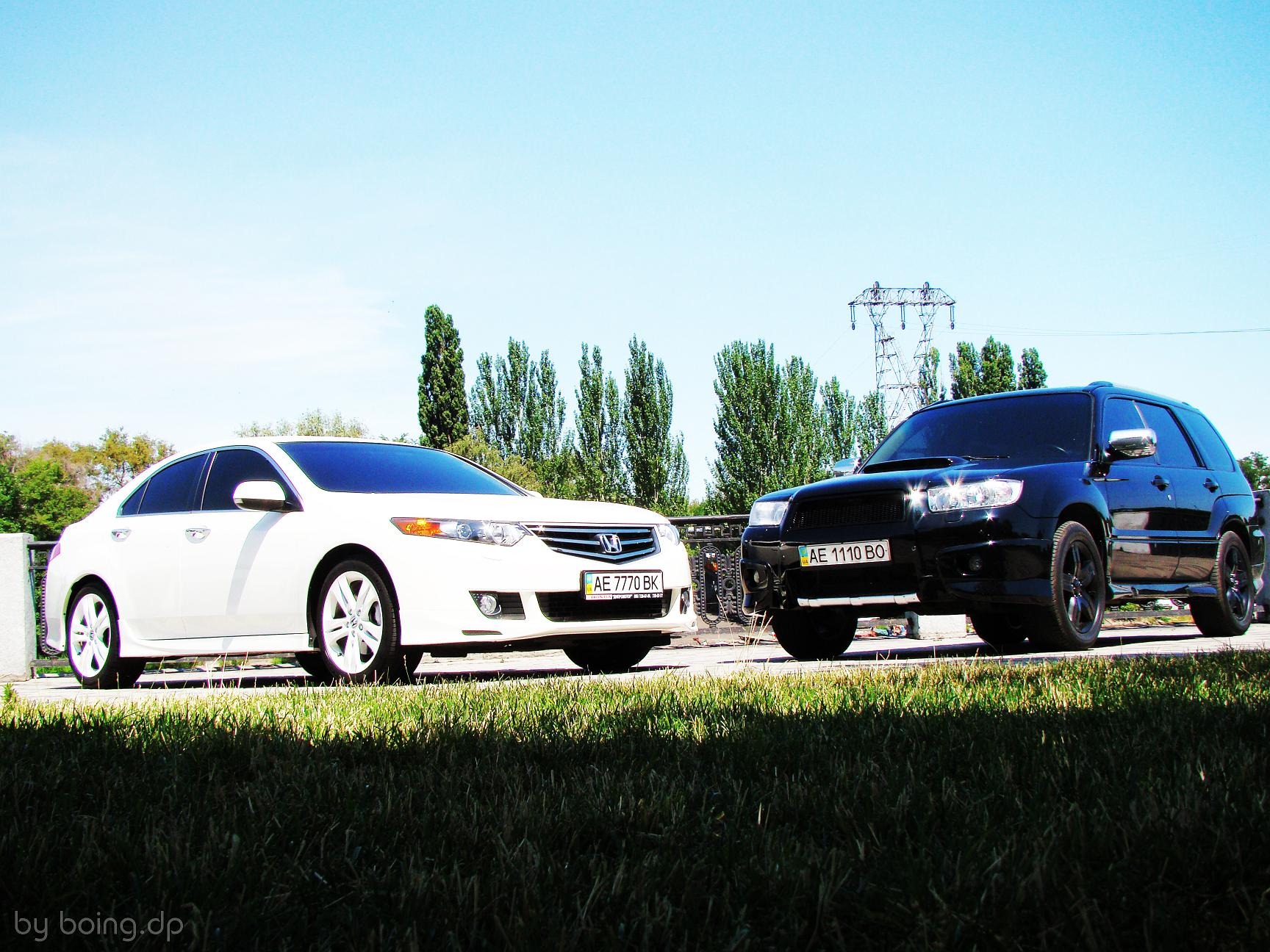 Black&White - Subaru VS Honda 2