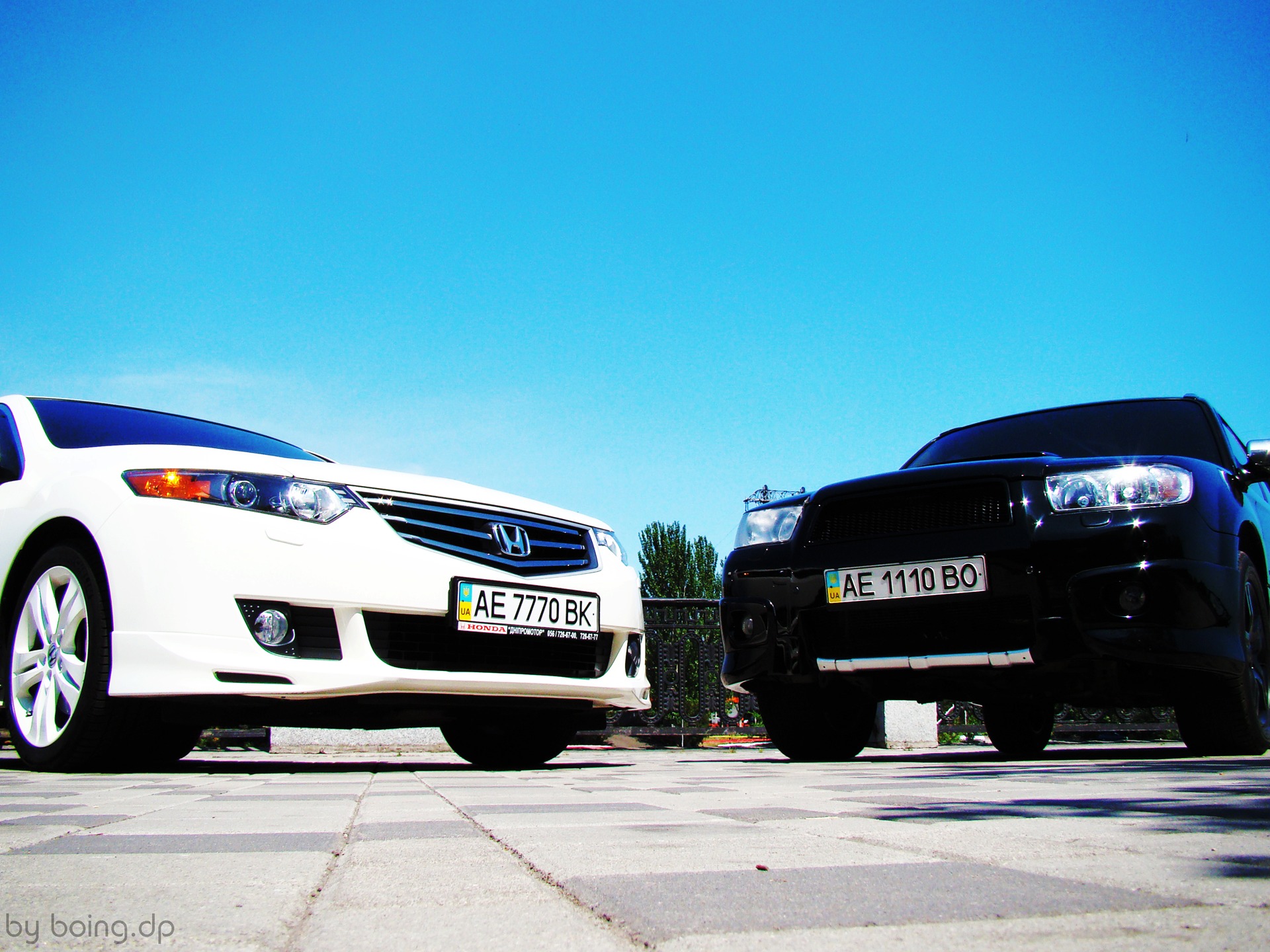 Black&White - Subaru VS Honda 4