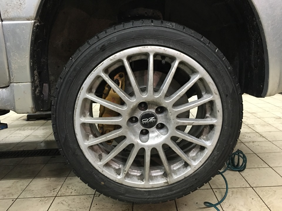 Brembo gold, два слова, а стільки значення 3