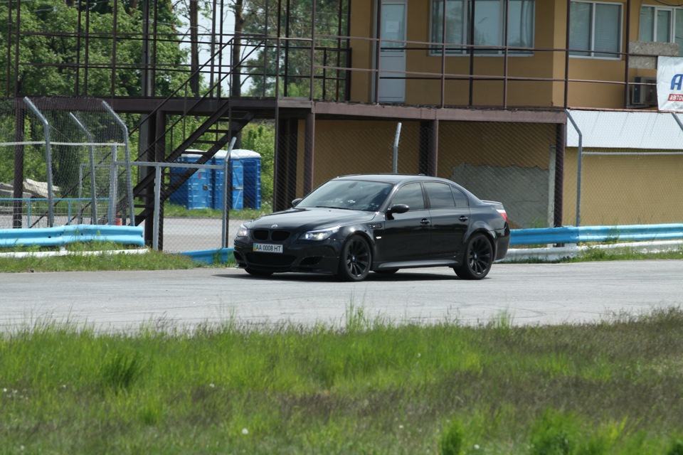 9 травня) Не знаю у кого як, а у мене Чайка-ринг (фотозвіт) ч.1 BMW 2
