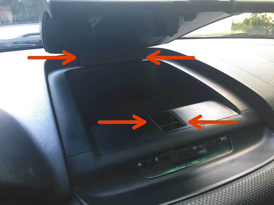 8. Свап лампочки в годиннику бардачка =) 1