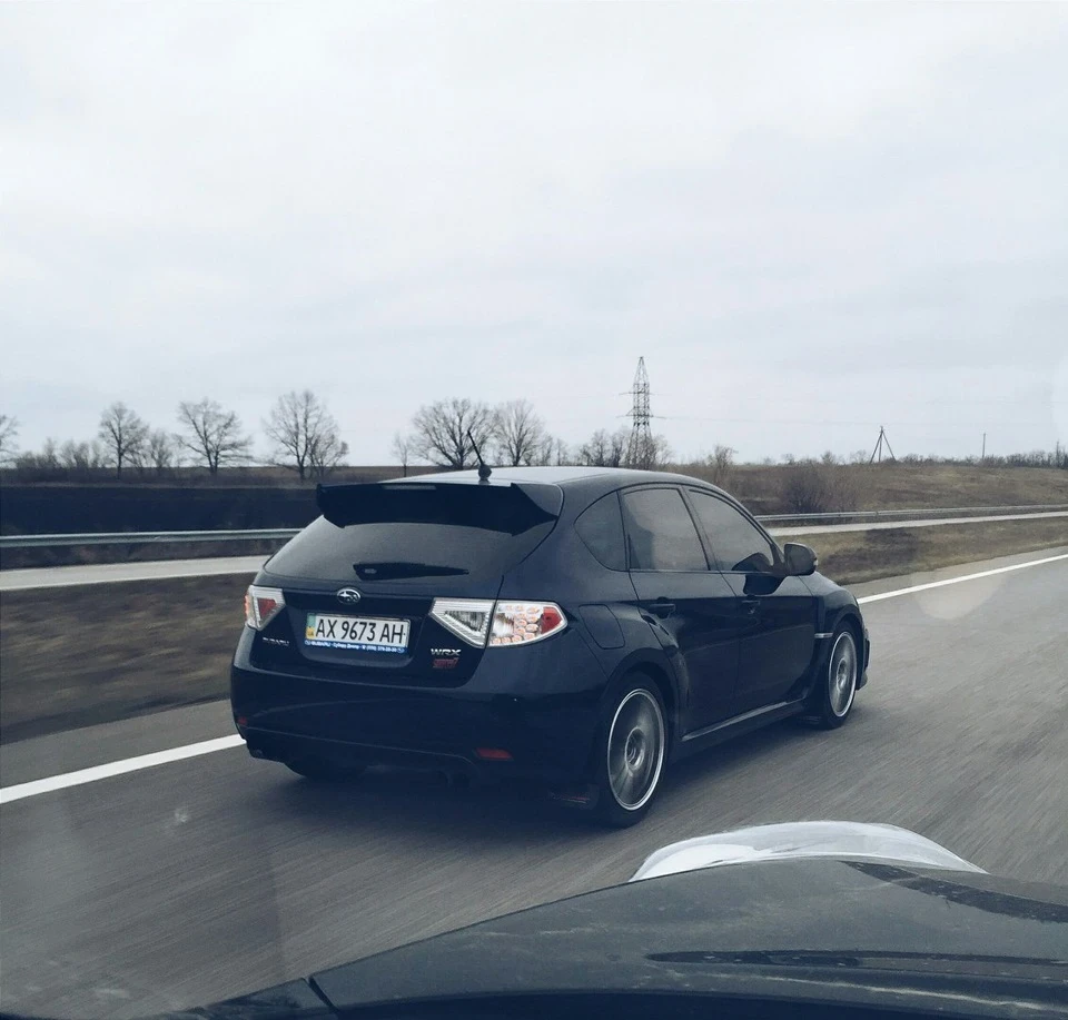 Недовго музика грала…