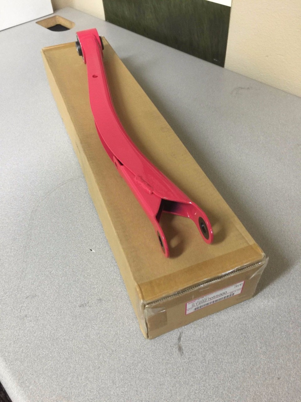 Важелі STI PINK TRAILING LATERAL LINK GDB 3