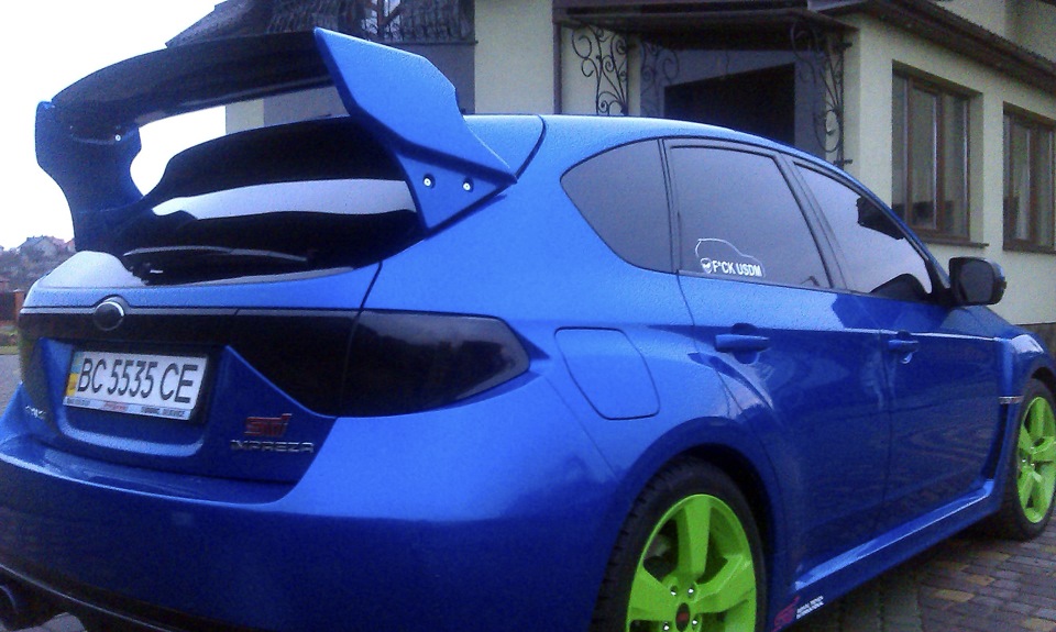 Спойлер Varis 4